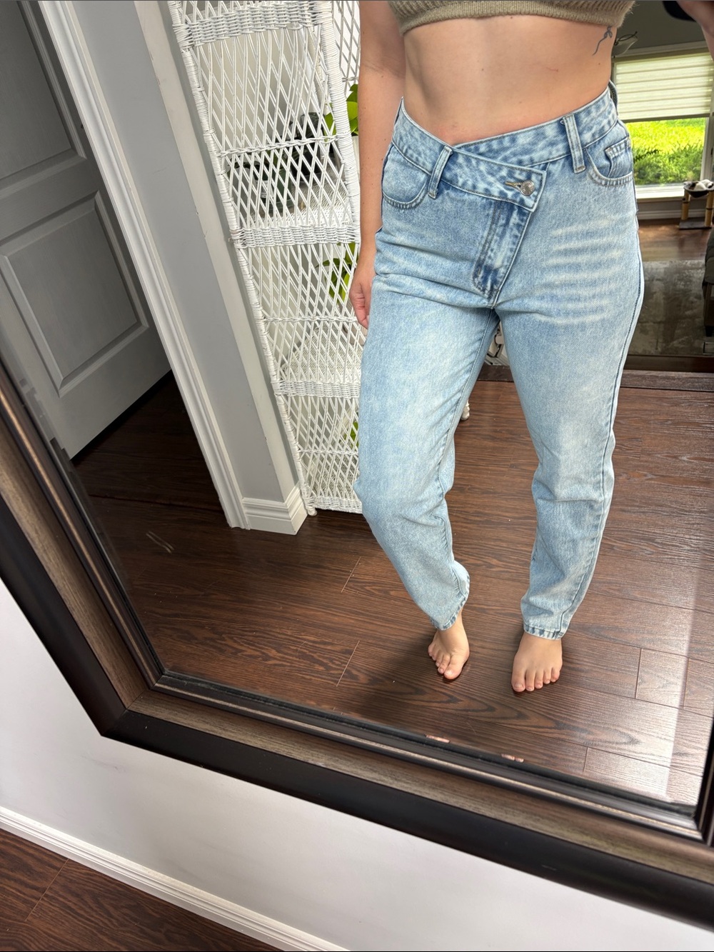 SHEIN High-Rise Light Blue Washed Jeans